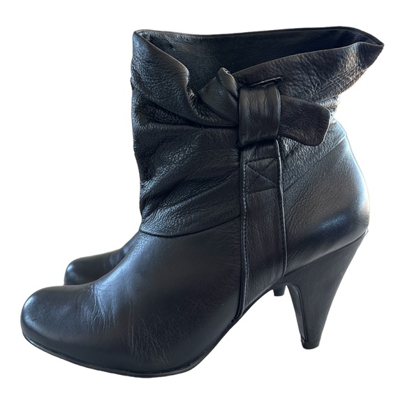 Steve Madden Jessii Leather Ankle Women's Black Bootie Size 6.5 - Picture 2 of 8